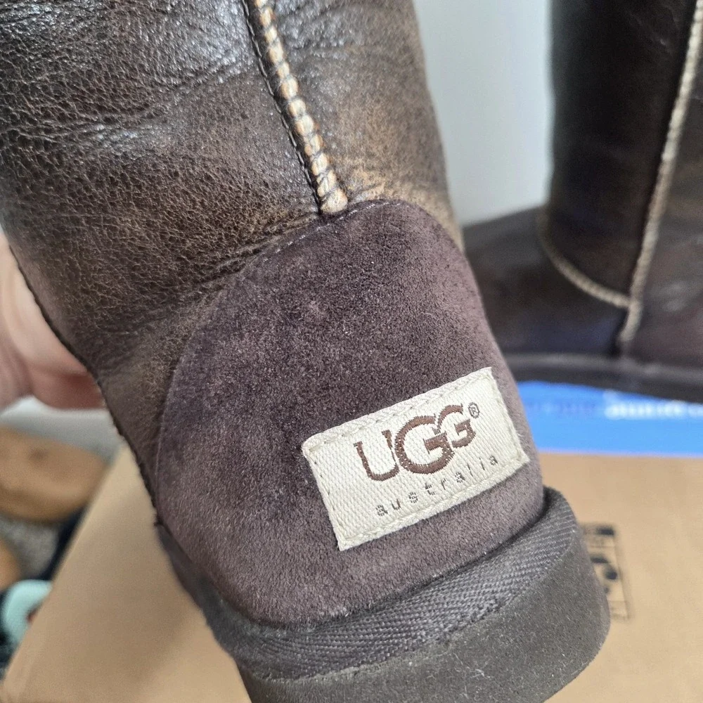 Uggs Tall Bomber 5804 Brown Leather Sheepskin‎ Lined Womens 6 Boots Warm Winter
